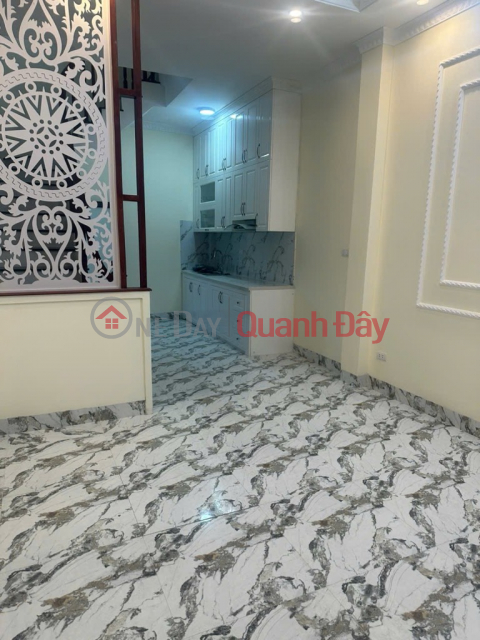 House for sale in lane 377 Bat Khoi, right next to Vinh Tuy bridge, Aoenmall, 30m x 5 floors, only 5.7 billion, negotiable. Contact 0936123469 _0