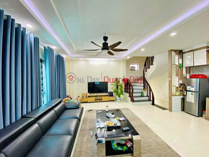 Property Search Vietnam | OneDay | Nhà ở Niêm yết bán, Bán Nhà #TRUNG_KÍNH. 52m2 6.3tỷ. 1 Nhà Ra Ô Tô Đỗ Tránh. Vị Trí Tuyệt Vời. KD Đỉnh. MT Rộng