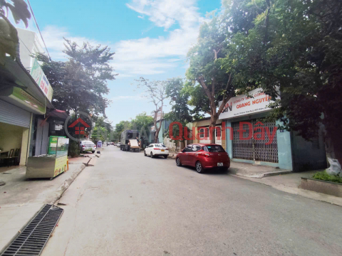 Land plot on Khuc Hao - Thien Loi road - 70m² - 4.5m frontage - good price _0