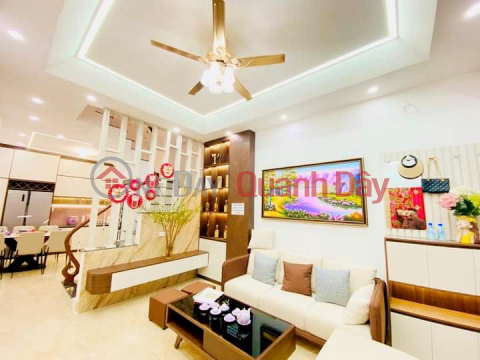 CENTER OF HAI BA TRUNG DISTRICT BEAUTIFUL 4-FLOOR HOUSE - PRICE: 4.45 BILLION BACH MAI CITY - OWNER GIVES ALL FUN INTERIORS - _0