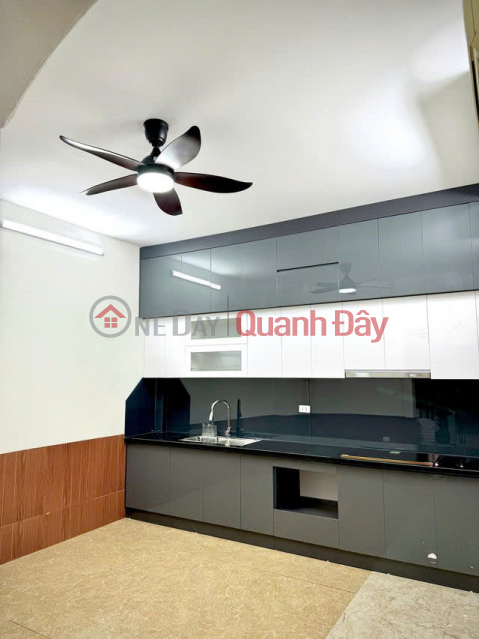NHÀ MỚI Ô TÔ ĐỖ CỬA Ngọc Thụy 48.5 m2,X 4 tầng, mặt tiền 4m, 8.8 tỷ Long Biên. _0
