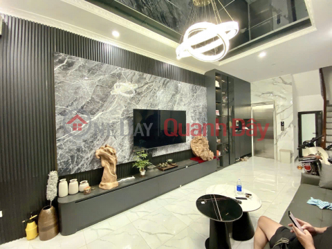 HOUSE FOR SALE IN DAI TU - HOANG MAI, 34\/36 SQUARE METER, 6 FLOORS, ELEVATOR, PRICE 9 BILLION. _0