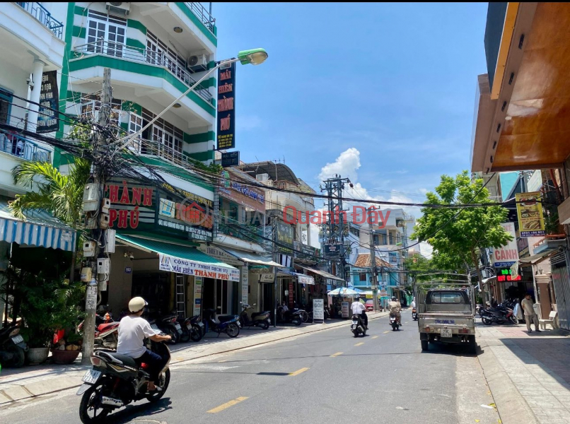 CORNER APARTMENT FOR SALE, 2 FLOORS, 1 ATTITUDE, FRONTAGE ON HOANG VAN THU STREET, PHUONG SAI, NHA TRANG Sales Listings