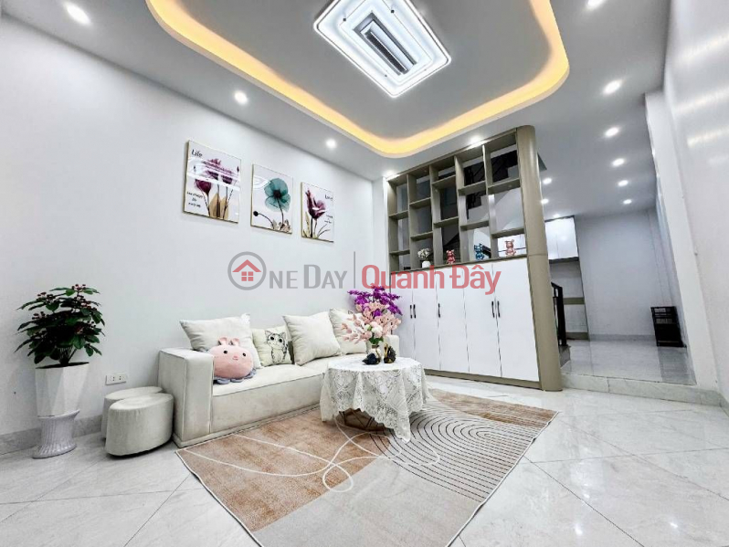 House for sale in Khuong Trung 2, spacious, 6 floors, 8 bedrooms, fully furnished, owner asking 9.9 billion VND. Sales Listings