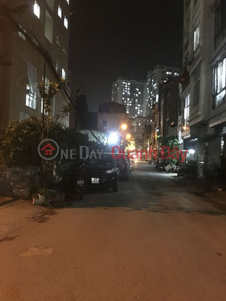 2.45 tỷ có nhà tập thể 90m phố vip Tân Mai, Ô Tô đỗ cầu thang. Niêm yết bán