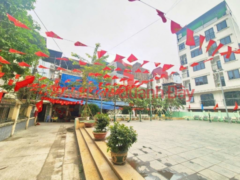 hoàng hoa thám 60m x6 tầng thang máy 21,1 tỷ-cách phố 15m,ngõ thông rộng-10 phòng _0