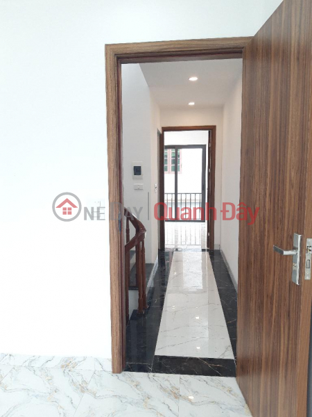 Only one apartment in Co Linh street opposite AEON, new house with open space front and back 45m 5 floors 5m frontage price 4 billion 15, Vietnam Sales | đ 4.15 Billion