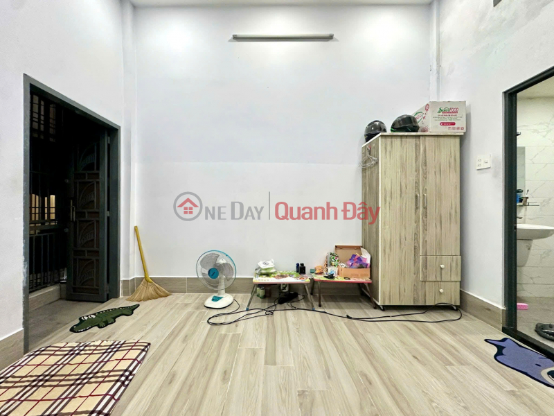 HO BA KIEN HOUSE ONLY OVER 7 BILLION, 45 SQM, 2 FLOORS, 3.9M WIDTH, EXPANDING AT THE BACK, 3M ALLEY NEAR THE STREET FRONT, RIGHT AT THE METRO STATION Sales Listings