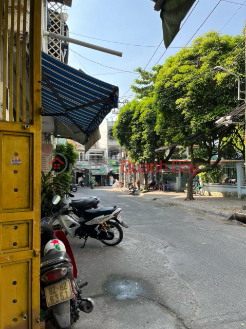 URGENT SALE Main House - Front Facade at 127\/47 Nun Huynh Lien, Ward 10, Tan Binh District - Ho Chi Minh City _0