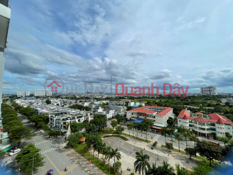 Owner sells 2 bedroom Fresca apartment with view of District 1 _0