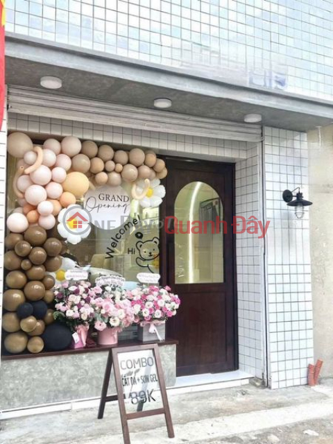 2-frontage premises for rent on Huynh Van Banh _0