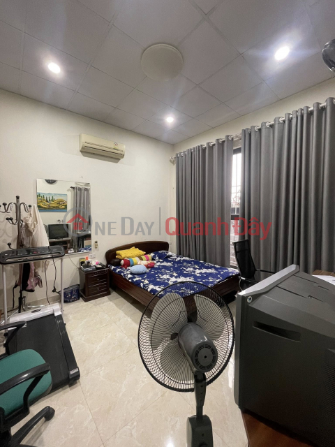 House for sale on Ta Quang Buu, 140m2, 4 floors, 8m wide frontage, 46.1 billion, car access, suitable for building an office building _0