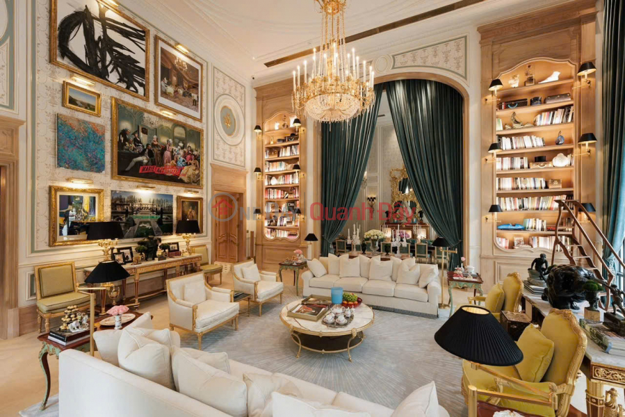 Family urgently selling a 180m² villa in Linh Dam with elevator, corner plot, ideal for business, investment price 270 million VND\\/m². Vietnam | Sales | đ 48.5 Billion