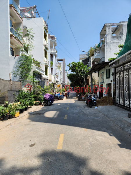 đ 6.35 Billion | Land for sale Le Van Quoi, Binh Tan, truck plastic alley 72.6m2, 6.35 billion VND