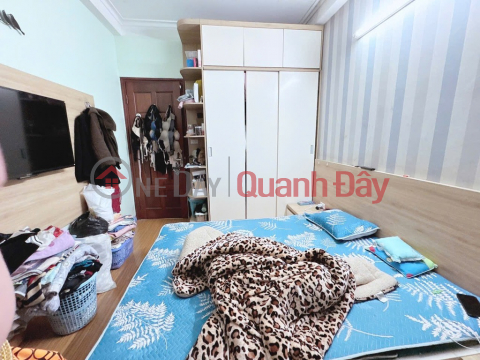 Bán nhà Hoàng Hoa Thám, Ba Đình, ba gác, 41m2, 4 tầng, chỉ 7.85 tỷ _0