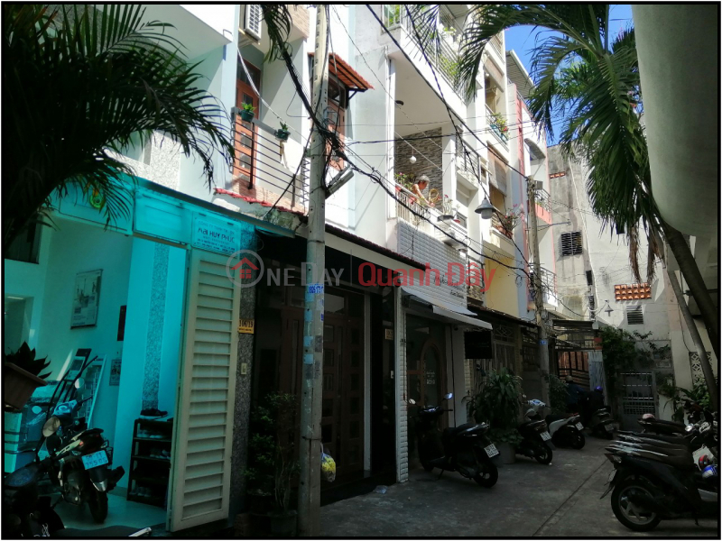 ₫ 10 Billion | Cheap house for sale 3.6 x 15m 1 ground 3 floors Nguyen Van Cu District 1 HCMC