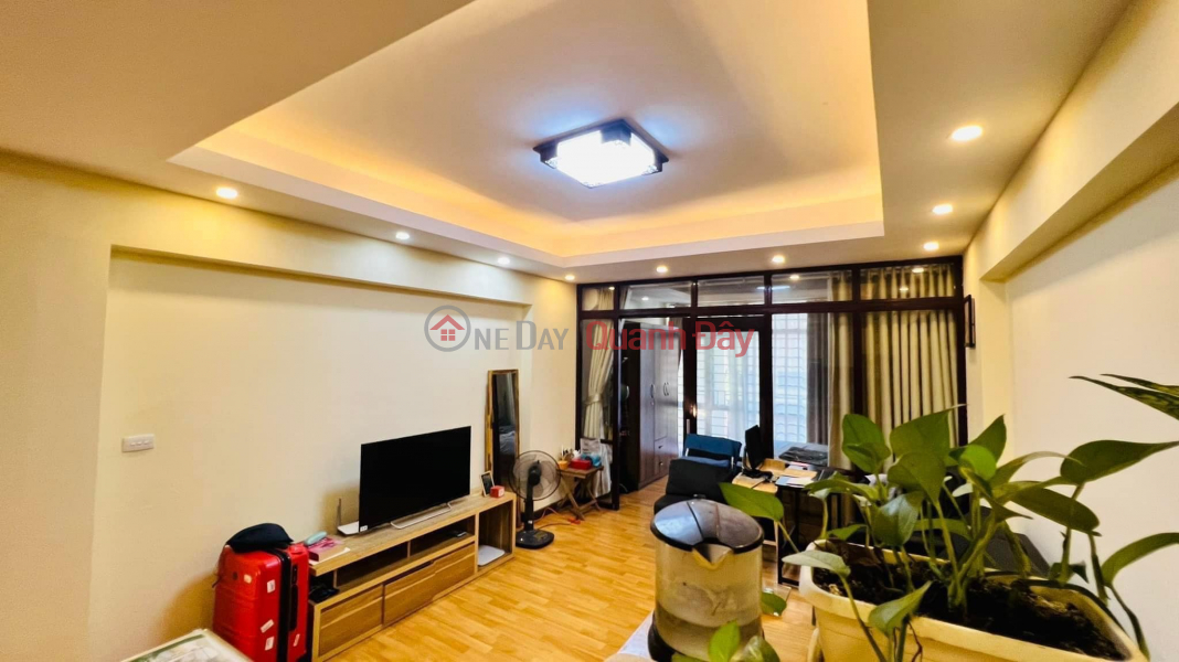 Selling HomeStay 162m2 Nghi Tam street, Tay Ho Garage 2 Cars avoiding Elevator Importing money counting machine 1.5 billion 16.7 billion Sales Listings