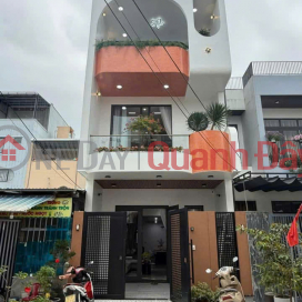 Le Hai Real Estate offers for sale a super product 3-storey house with frontage on Hoa Phu 3 street. _0