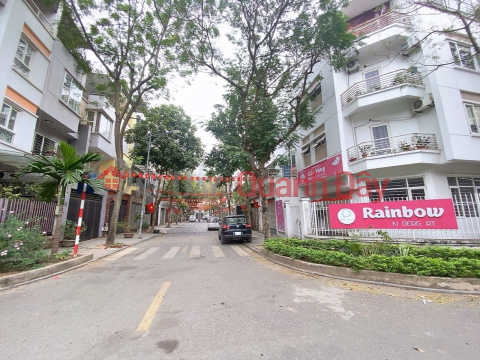 Selling adjacent to Van Phu, corner lot, 90m, 4.5m, sidewalk, car avoid doing business for more than 11 billion _0
