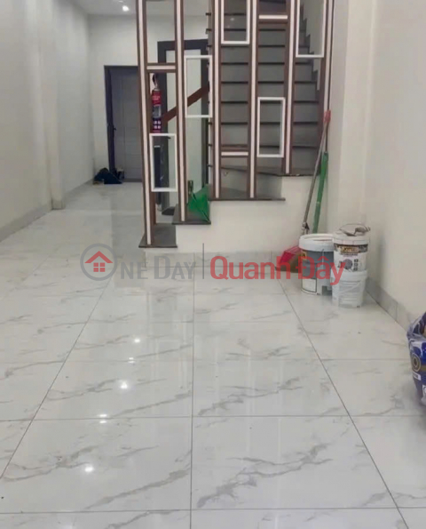 NHÀ MỚI Ô TÔ ĐỖ CỬA- VÀO NHÀ Phố Trạm 45m2 X 4 Tầng, X 9 tỷ Long Biên. _0