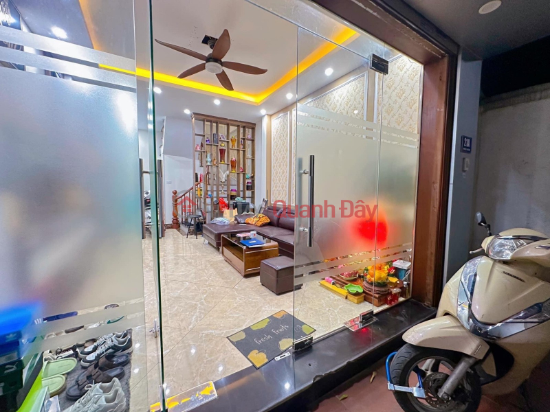 Urgent sale Tay Son townhouse near car, area 35m 5Tg MT 4m more than 6 billion LHCC. Vietnam, Sales đ 6.3 Billion