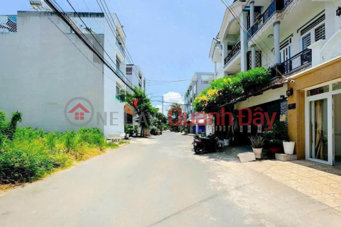 HOUSE IN A CAR-ACCESSIBLE ALLEY ON DAO TONG NGUYEN STREET, RIGHT NEAR THE MARKET, 4X16M, 4 FLOORS, JUST OVER 7.5 BILLION VND _0