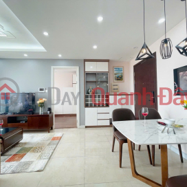 Bán gấp CH 2PN 72m2 Vinhomes D'Capitale tầng trung tòa C6, full đồ Giá 8 Tỷ TL _0