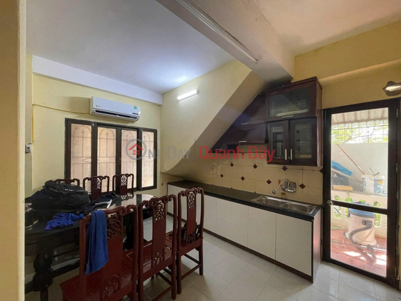 Property Search Vietnam | OneDay | Nhà ở | Niêm yết cho thuê Cho thuê căn hộ Tập thể tầng 5 ngõ 805 Giải Phóng 120m2, 3 ngủ, 9 Triệu Full đồ