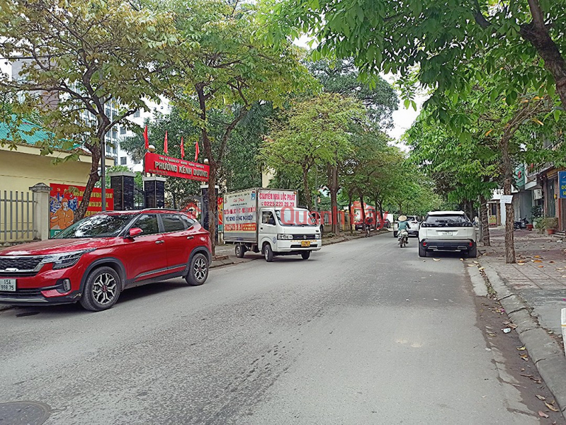 Land for sale on Nguyen Tat To - Quan Nam street, area 100m PRICE 10 billion, extremely beautiful location Sales Listings