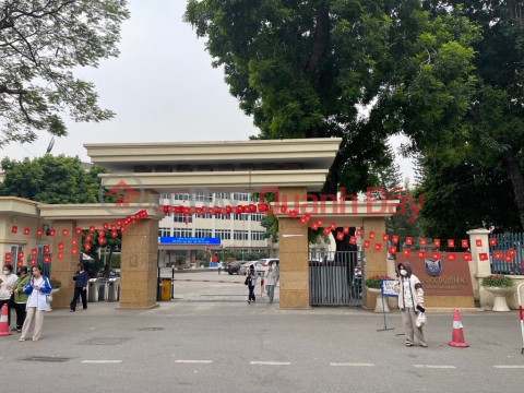 TOP SECURITY - FUTURE ON THE BIG STREET.<br \/> EXPANDED - FOR RESIDENTIAL CUSTOMERS _0