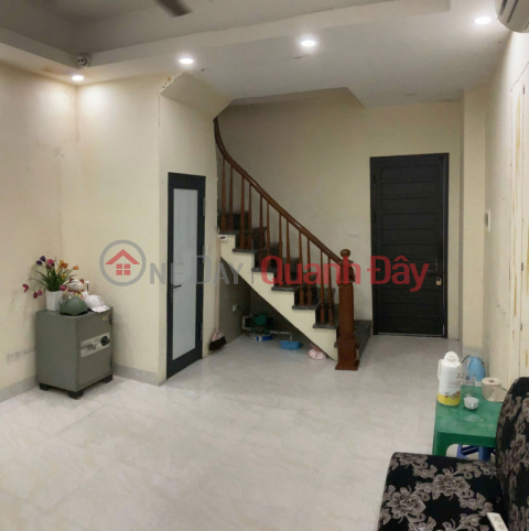 OWNER FOR RENT ENTIRE STREET FRONT HOUSE (DUONG-0831204160)_0