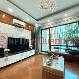 Owner sent for urgent sale of Le Duan townhouse, Dong Da 75m2, 4 floors, price is slightly 6 billion VND _0