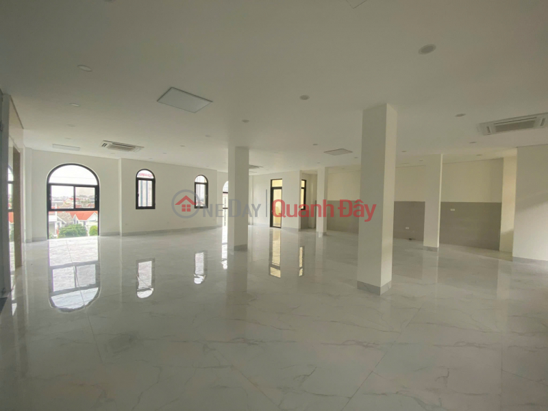 Super nice office building for rent, corner unit Him Lam Van Phuc. Area 182m2*6 floors, frontage 13m, extremely nice, Vietnam Rental | đ 130 Million/ month