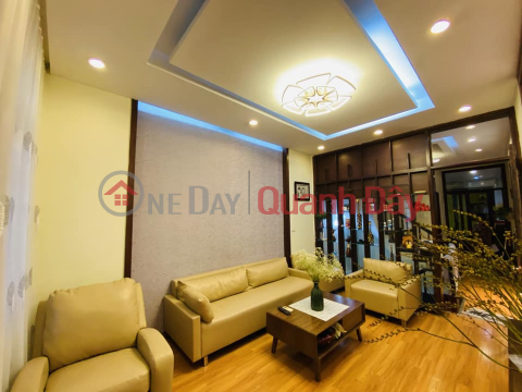 House for sale in Hoang Cau, Dong Da, 48m2, MT: 5m, avoid cars, top business. Price 11.6 billion _0