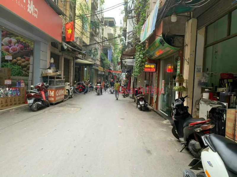 Beautiful private house for sale in Ba Dinh 35m2x5 floors, wide alley near the street, liveable price 5 billion more Sales Listings