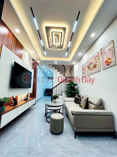 hoa bằng 32m x4 tầng 10,5 tỷ ô tô tránh đỗ cửa,2 thoáng,full nội thất,gần phố _0