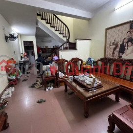 HOUSE FOR SALE IN NGO XUAN QUANG. 55M2 * 3 BEDROOMS * 5.2 BILLION. FULL FURNITURE, NEAR CAR _0