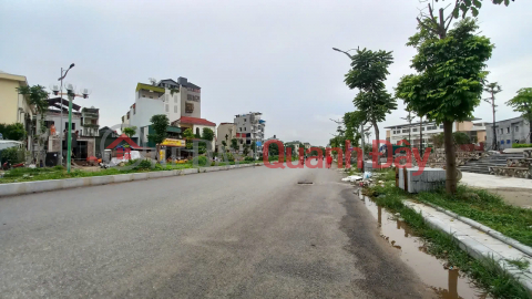 Rare, selling beautiful land, 40m street, Ngoc Thuy 64.4 m2, 5m frontage, slightly 10 billion. Long Bien _0