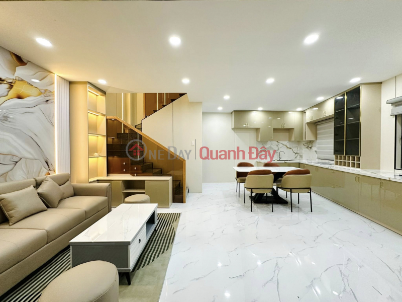 HOUSE FOR SALE IN A CAR LOT NEAR PHU DIEN, 55 SQM X 4 FLOORS, CHEAP PRICE, NO PLAN, 9.9 BILLION Sales Listings