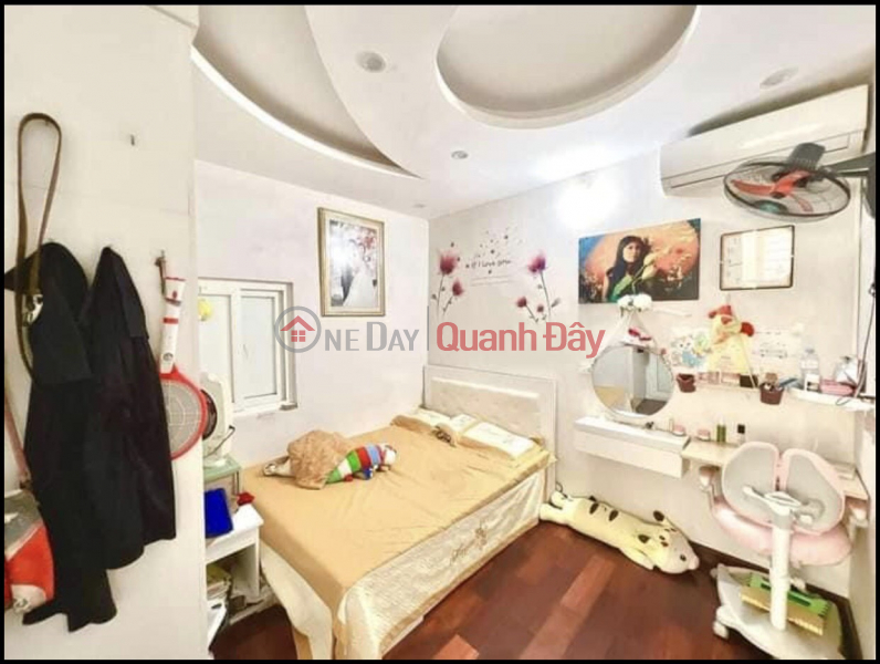 Property Search Vietnam | OneDay | Nhà ở Niêm yết bán, Nhà gấp nhà phố HÀO NAM 10m ô tô đỗ cửa DT 38m2 3 tầng MT 4m chỉ 3,5 tỷ.