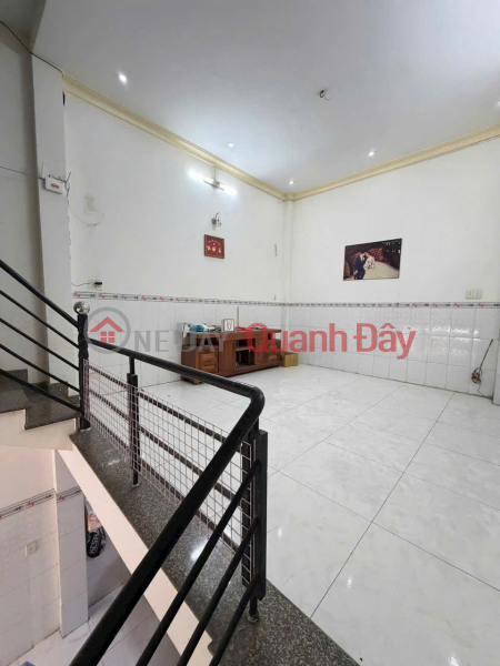 | Please Select | Residential | Sales Listings | đ 5.5 Billion