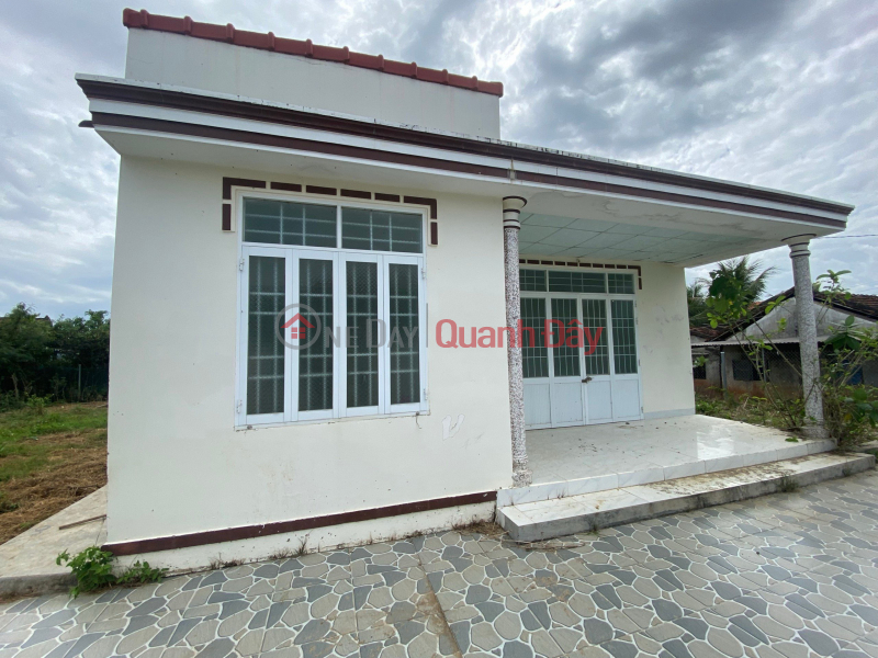 CODE 954: (NH-10) LAND SALE AND GIVE A LEVEL 4 HOUSE IN TAN QUANG VILLAGE, NINH QUANG, NINH HOA. Sales Listings