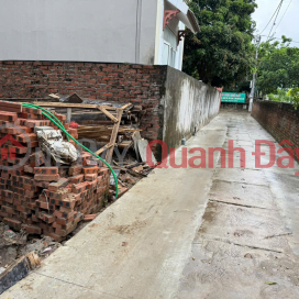 Land for sale in Phu Tri village, Kim Hoa, Me Linh. Road is clear, cars can avoid. Near Ring Road 4 _0