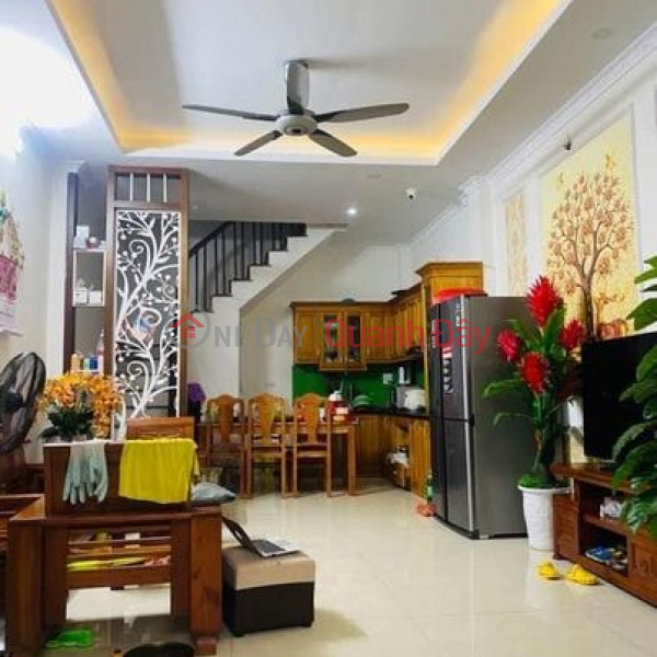 Tan Mai-Truong Dinh townhouse, center of Hoang Mai district, area 46m2x5 floors, corner lot, price slightly 5 billion. Sales Listings