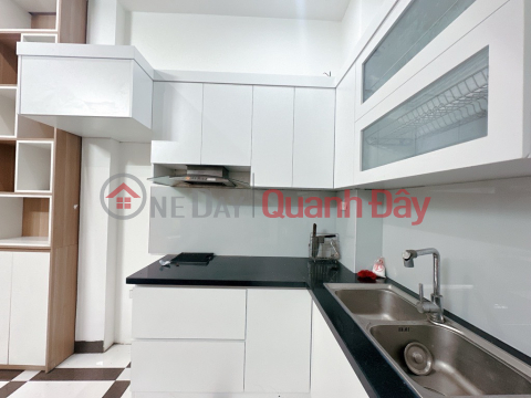 Townhouse for sale in Hang Bot, Dong Da, Hanoi, 30m _0