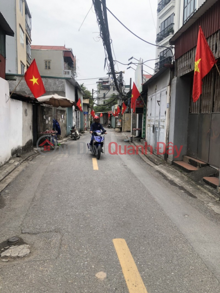 Property Search Vietnam | OneDay | Residential Sales Listings MAI PHUC TOWNHOUSE, WIDE ROAD, VIN NEIGHBORS WITH THOUSANDS OF AMENITIES