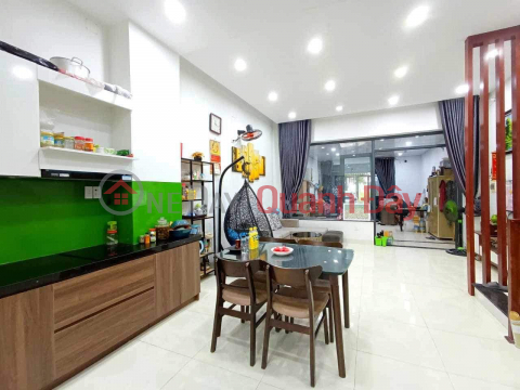 Near Tet, customers need money to deal with work thanks to selling 3-storey house close to the beach 100M - Cheapest price in Quang Nam area _0