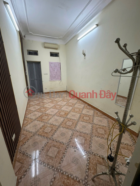 House for rent in De To Hoang alley, 40m2, with loft 6.2 million, Vietnam Rental | đ 6.5 Million/ month