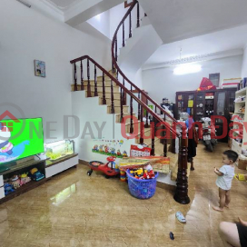 Where to find a beautiful house of 39 square meters, 4 floors, priced at 4 billion in lane 38 Xuan La - Hanoi _0