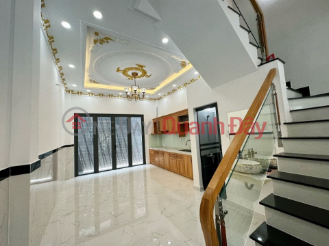 The house is so beautiful, the August Revolution truck alley Tan Binh 4 floors 62m2 only 7 billion 95 _0